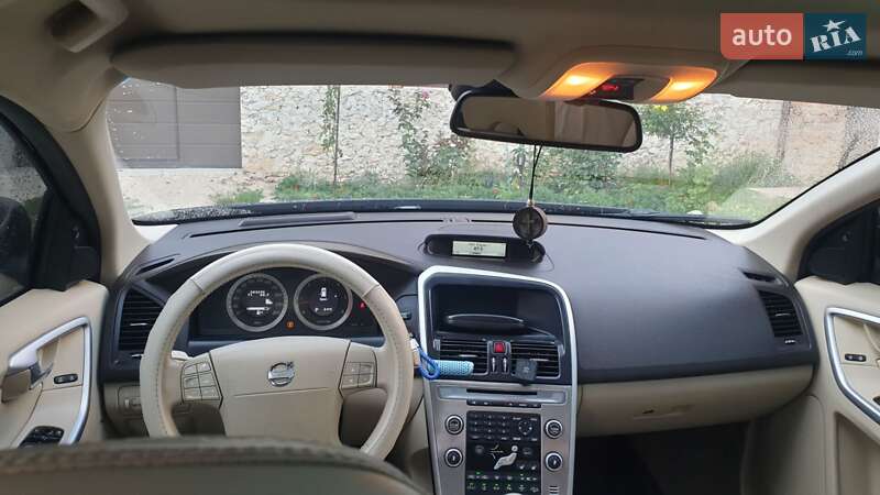 Фото Volvo XC60 з оголошення AUTO.RIA
