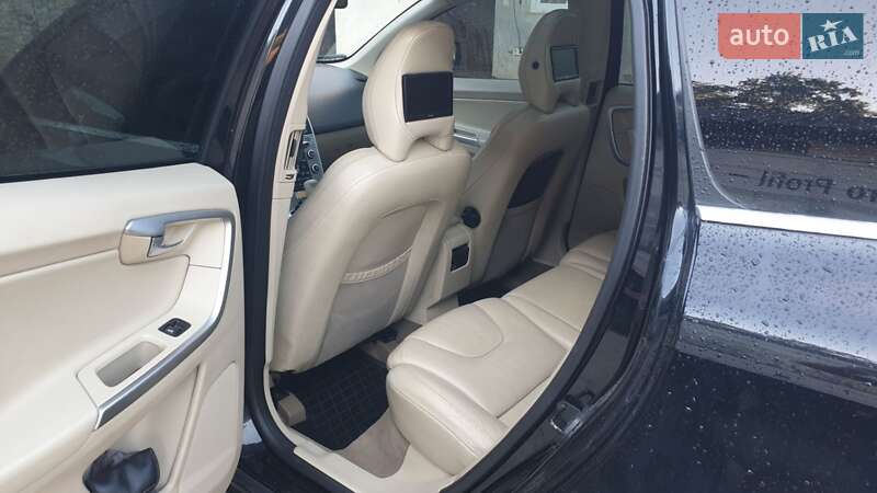 Фото Volvo XC60 з оголошення AUTO.RIA