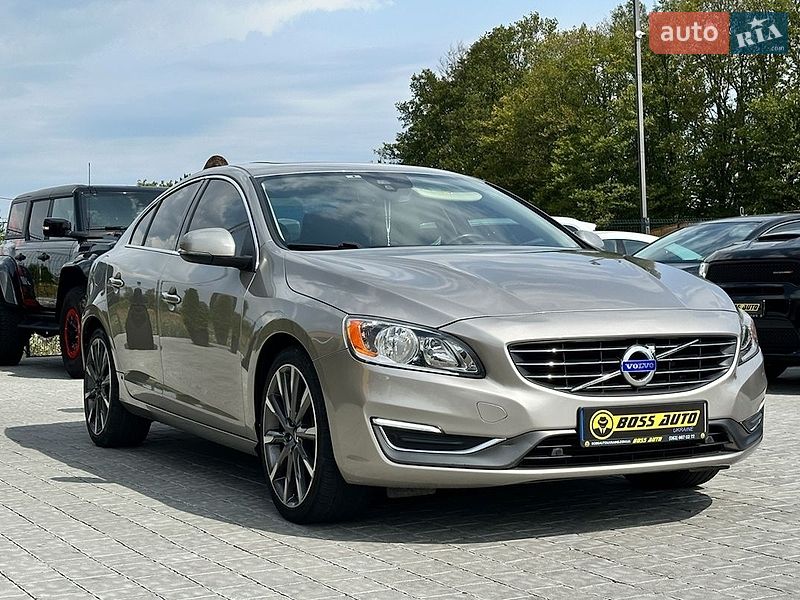 Фото Volvo S60 з оголошення AUTO.RIA
