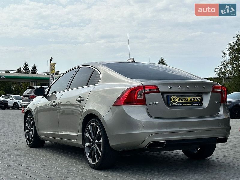 Фото Volvo S60 з оголошення AUTO.RIA