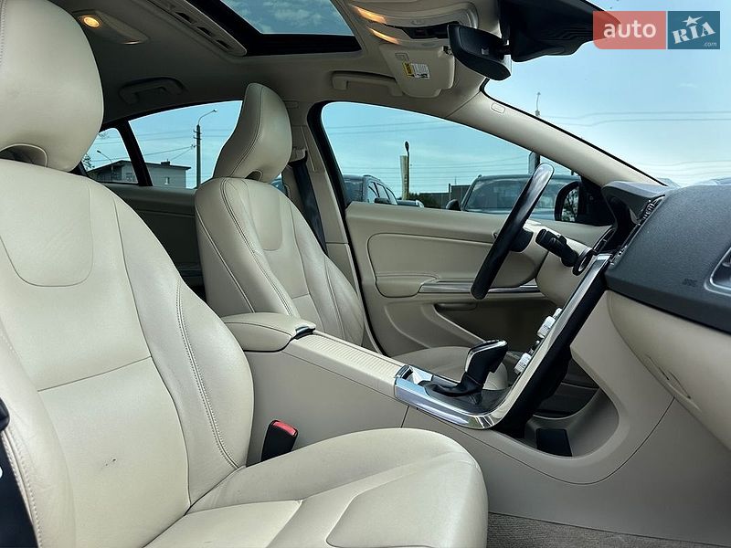 Фото Volvo S60 з оголошення AUTO.RIA