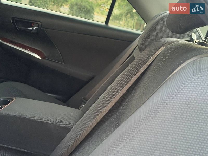 Фото Toyota Camry з оголошення AUTO.RIA