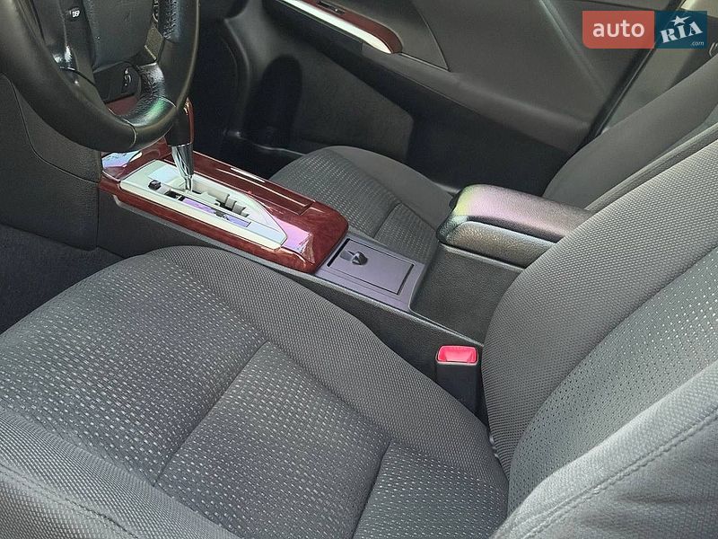 Фото Toyota Camry з оголошення AUTO.RIA