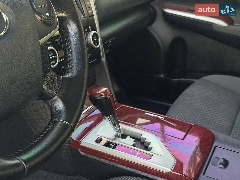 Фото Toyota Camry з оголошення AUTO.RIA