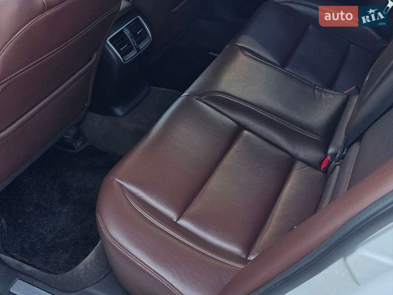 Фото Acura TLX з оголошення AUTO.RIA
