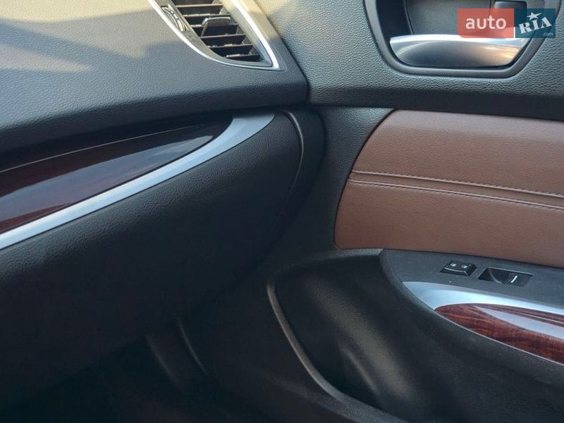 Фото Acura TLX з оголошення AUTO.RIA