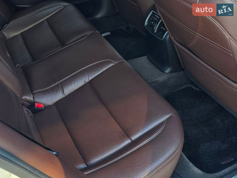 Фото Acura TLX з оголошення AUTO.RIA