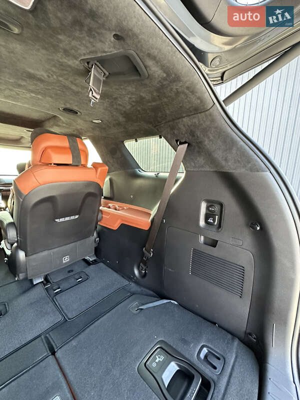 Фото Kia Carnival з оголошення AUTO.RIA