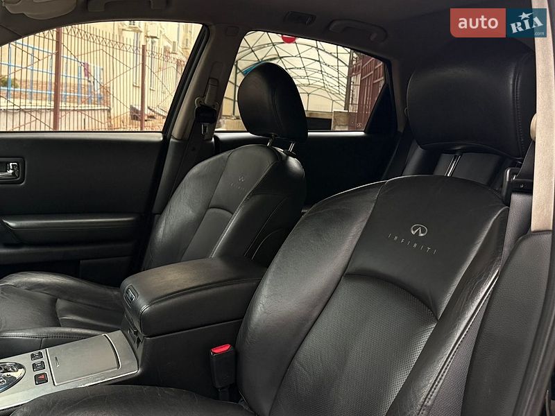 Фото Infiniti FX 35 з оголошення AUTO.RIA