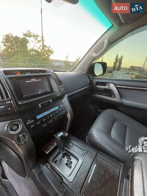 Фото Toyota Land Cruiser з оголошення AUTO.RIA