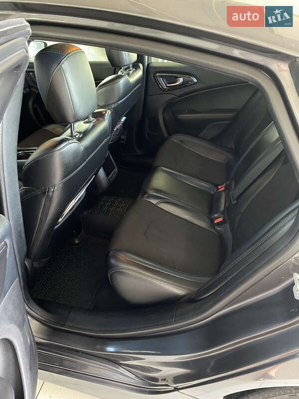 Фото Chrysler 200 з оголошення AUTO.RIA