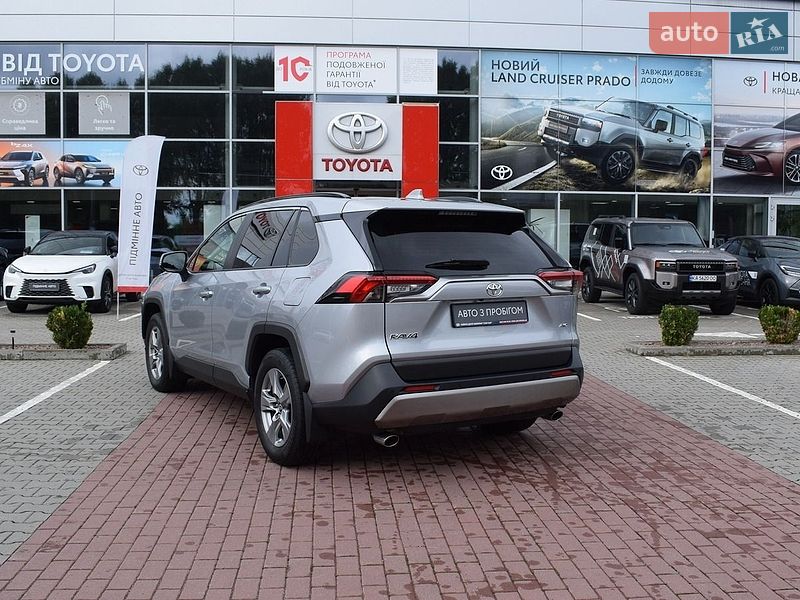 Фото Toyota RAV4 з оголошення AUTO.RIA