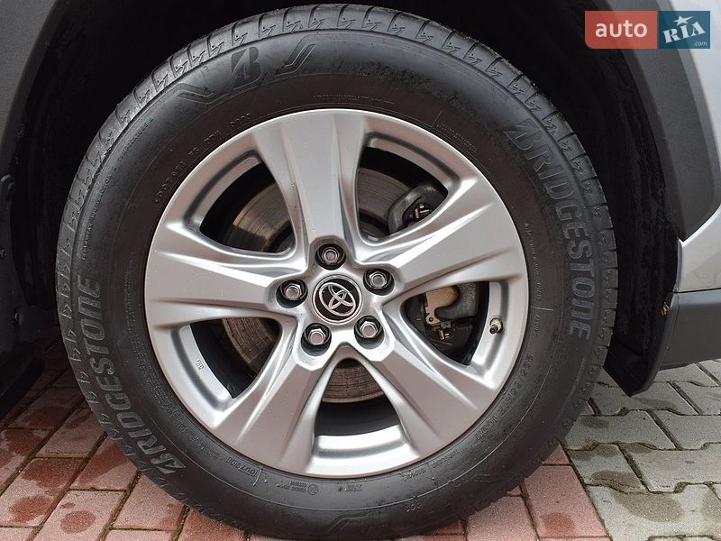 Фото Toyota RAV4 з оголошення AUTO.RIA