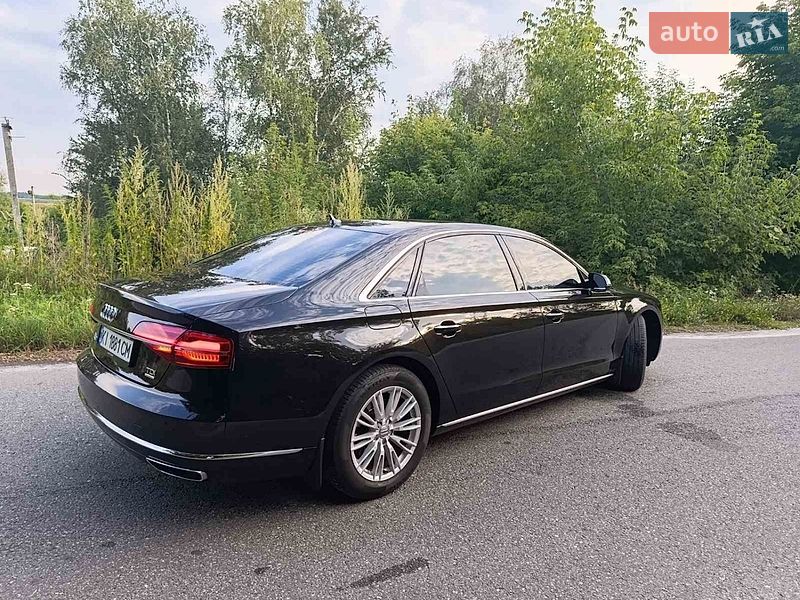 Фото Audi A8 з оголошення AUTO.RIA