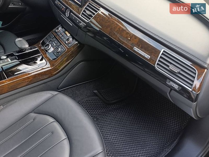 Фото Audi A8 з оголошення AUTO.RIA