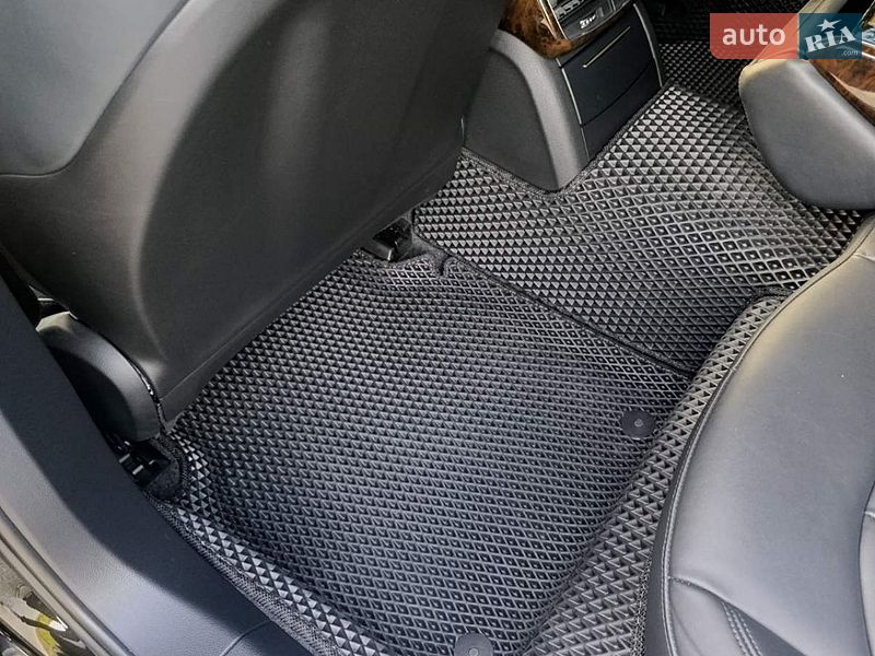 Фото Audi A8 з оголошення AUTO.RIA