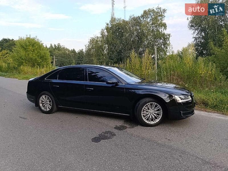 Фото Audi A8 з оголошення AUTO.RIA