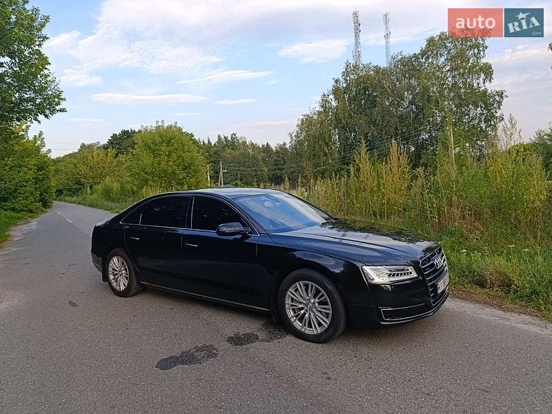 Фото Audi A8 з оголошення AUTO.RIA