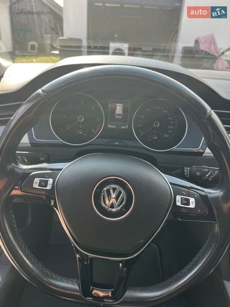 Фото Volkswagen Passat з оголошення AUTO.RIA