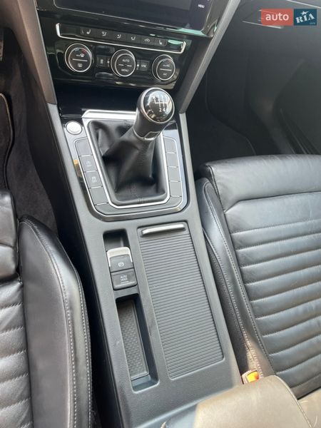 Фото Volkswagen Passat з оголошення AUTO.RIA