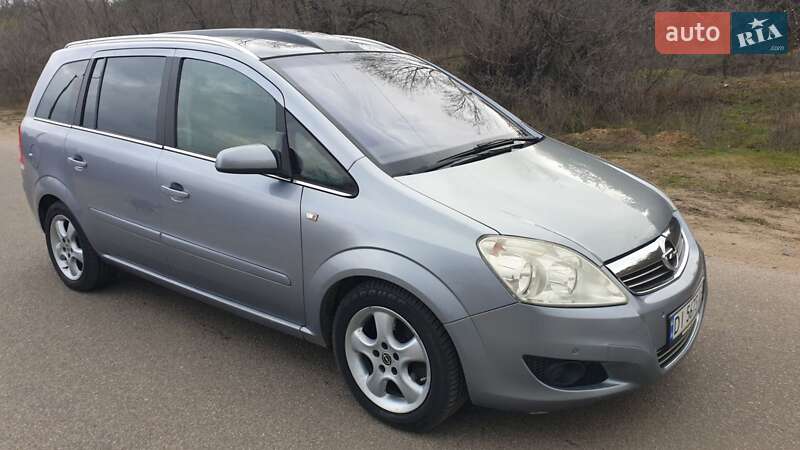 Фото Opel Zafira з оголошення AUTO.RIA