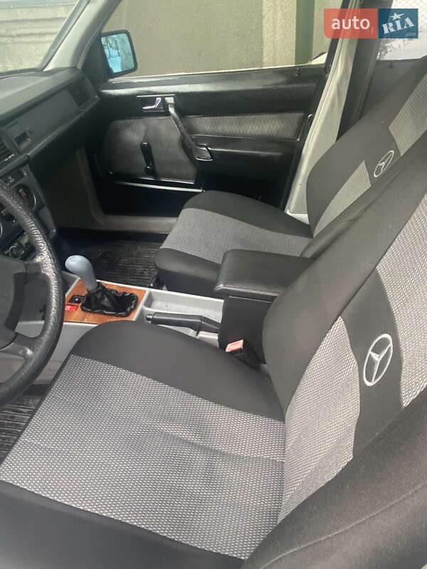 Фото Mercedes-Benz 190 з оголошення AUTO.RIA