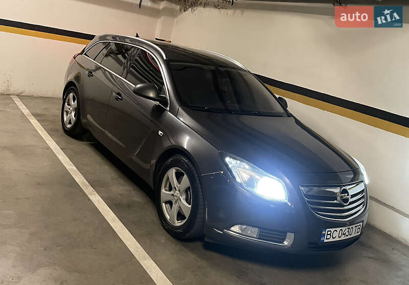 Фото Opel Insignia з оголошення AUTO.RIA
