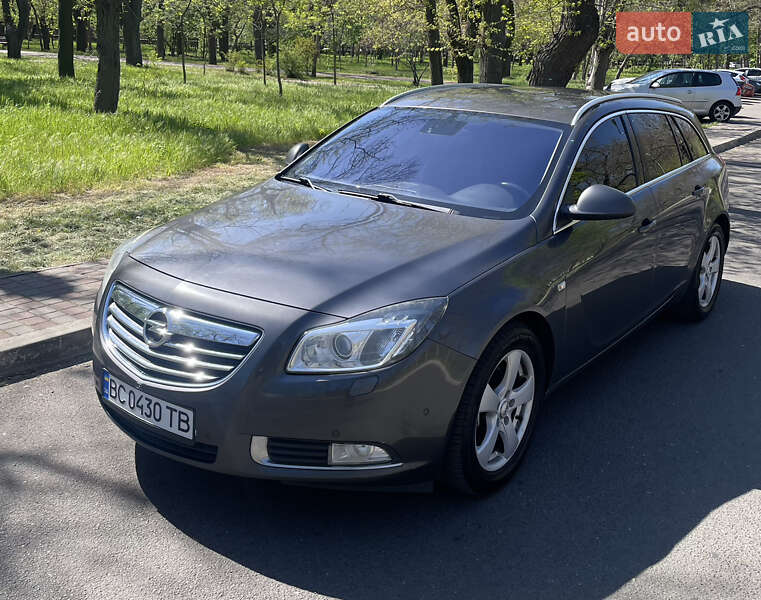 Фото Opel Insignia з оголошення AUTO.RIA