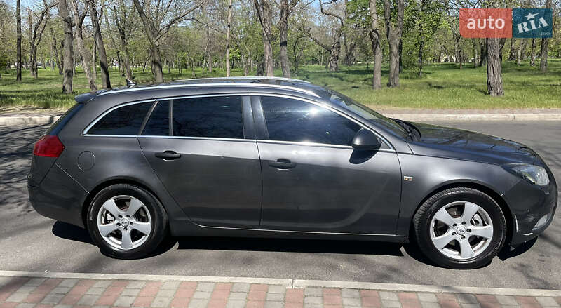 Фото Opel Insignia з оголошення AUTO.RIA