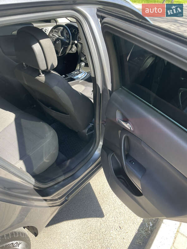 Фото Opel Insignia з оголошення AUTO.RIA