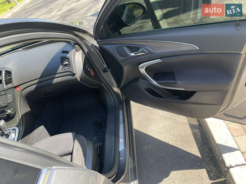 Фото Opel Insignia з оголошення AUTO.RIA