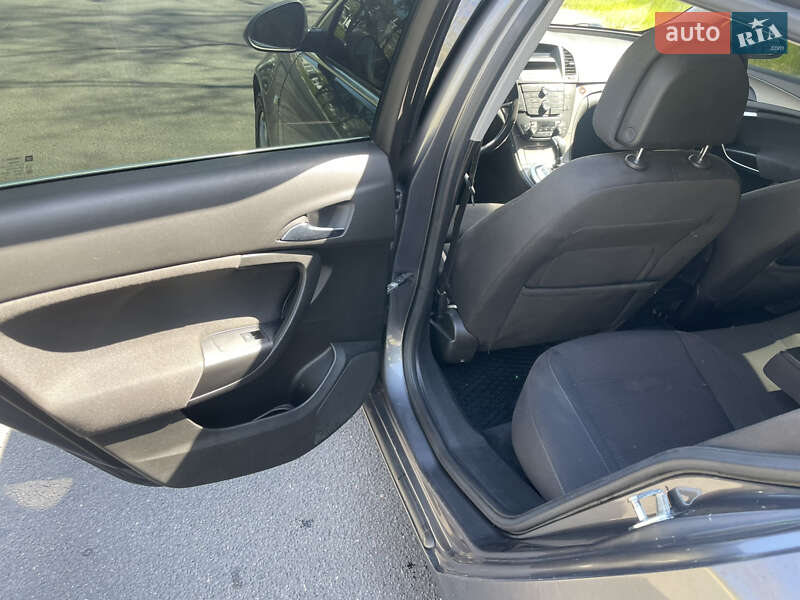 Фото Opel Insignia з оголошення AUTO.RIA