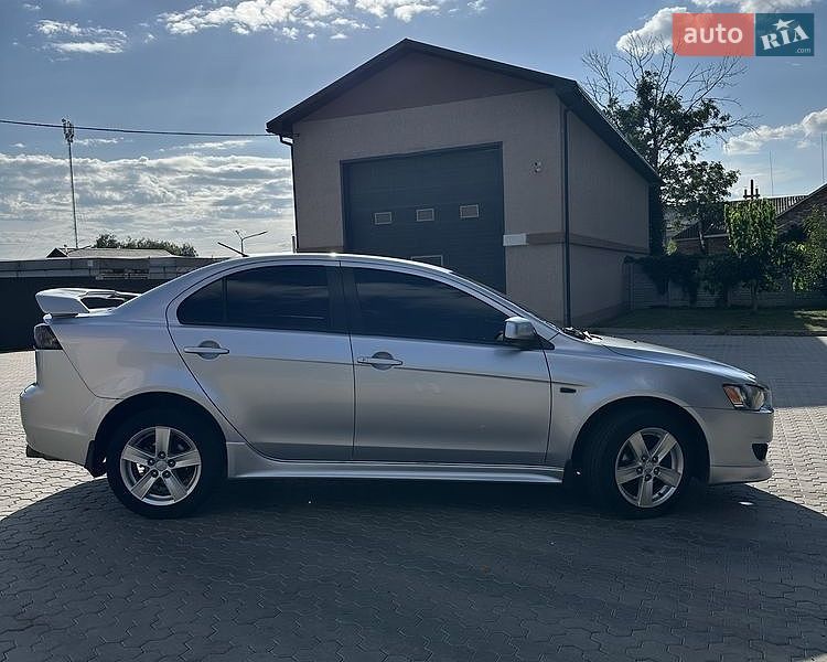 Фото Mitsubishi Lancer з оголошення AUTO.RIA