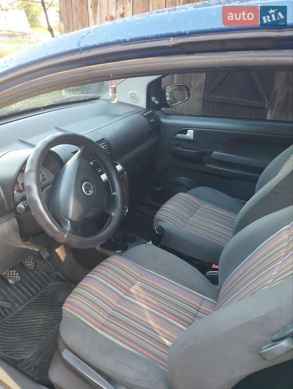 Фото Volkswagen Fox з оголошення AUTO.RIA