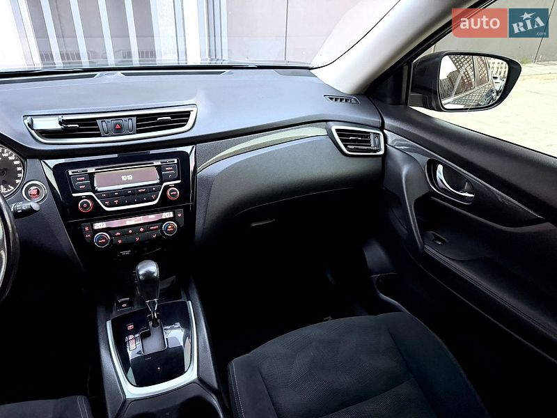 Фото Nissan X-Trail з оголошення AUTO.RIA