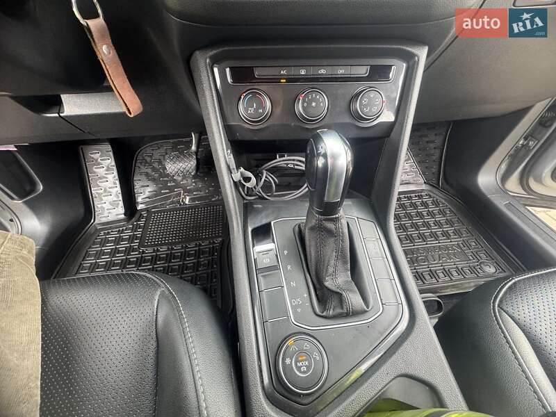 Фото Volkswagen Tiguan з оголошення AUTO.RIA