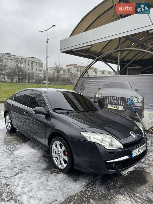 Фото Renault Laguna з оголошення AUTO.RIA