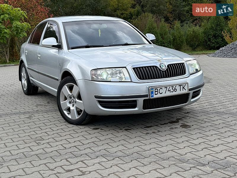 Фото Skoda Superb з оголошення AUTO.RIA