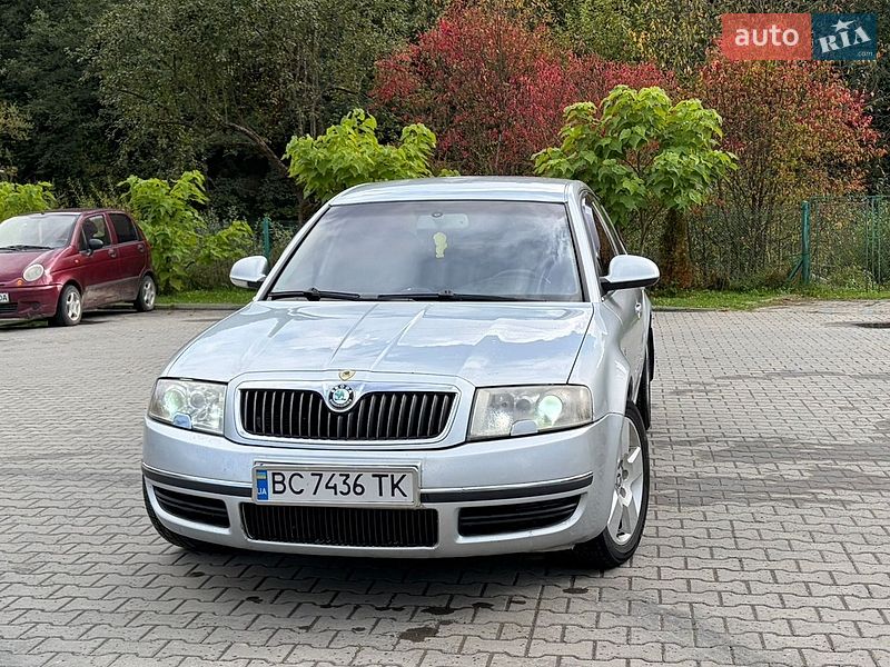Фото Skoda Superb з оголошення AUTO.RIA