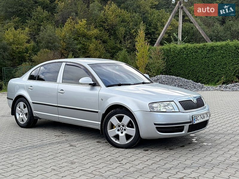Фото Skoda Superb з оголошення AUTO.RIA