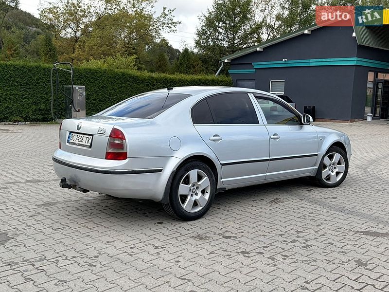 Фото Skoda Superb з оголошення AUTO.RIA