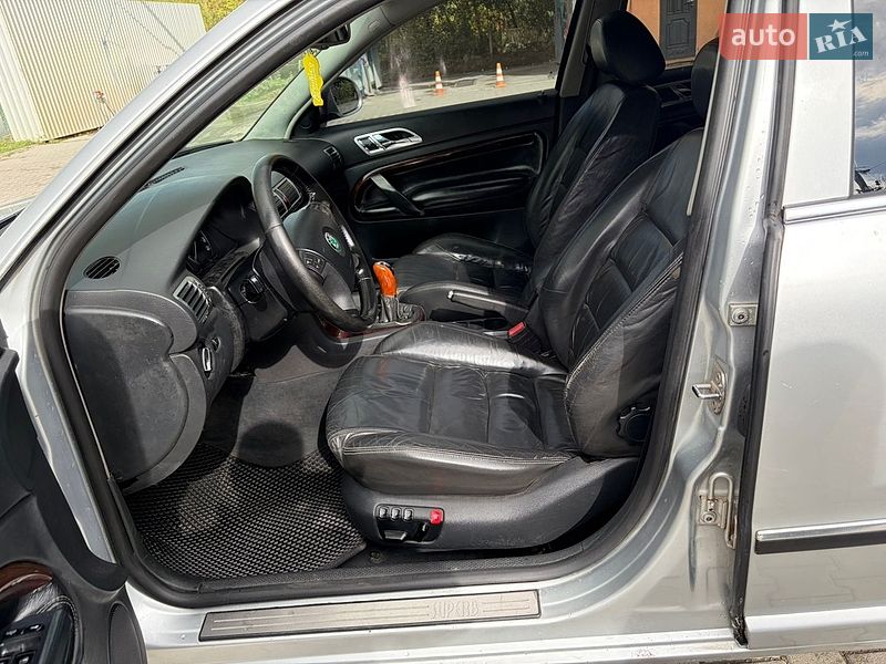 Фото Skoda Superb з оголошення AUTO.RIA