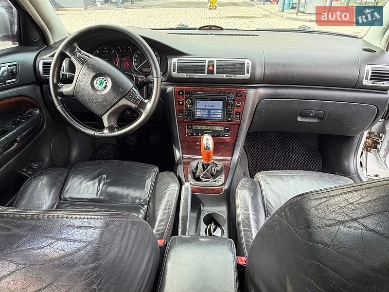 Фото Skoda Superb з оголошення AUTO.RIA
