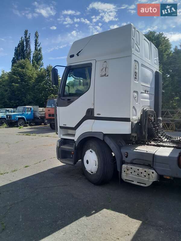 Фото Renault Premium з оголошення AUTO.RIA