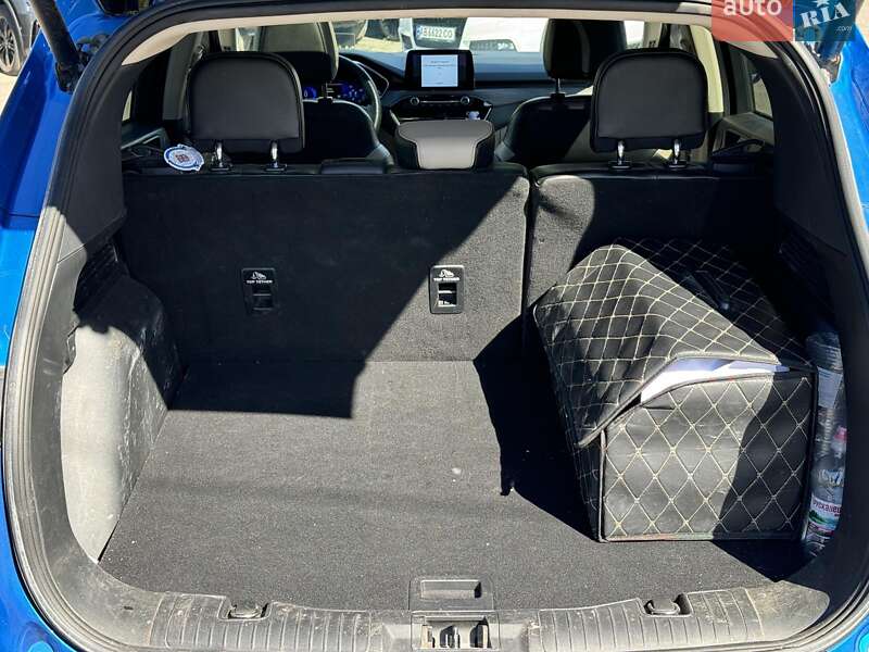 Фото Ford Escape з оголошення AUTO.RIA