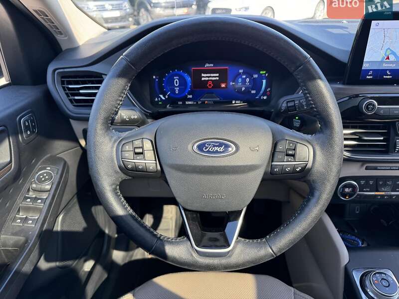 Фото Ford Escape з оголошення AUTO.RIA