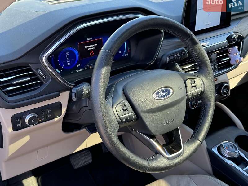Фото Ford Escape з оголошення AUTO.RIA
