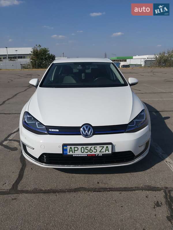 Фото Volkswagen e-Golf з оголошення AUTO.RIA