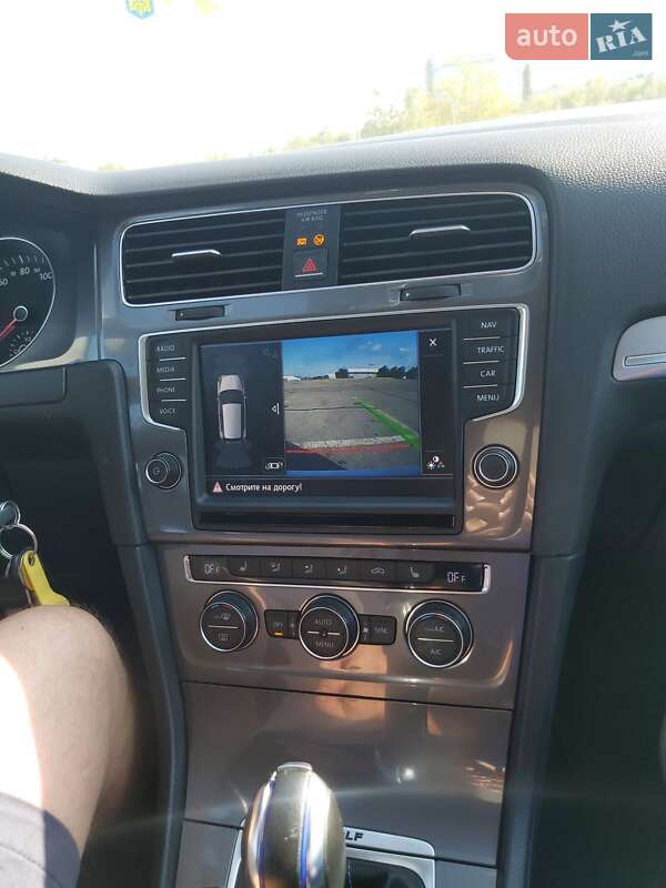 Фото Volkswagen e-Golf з оголошення AUTO.RIA