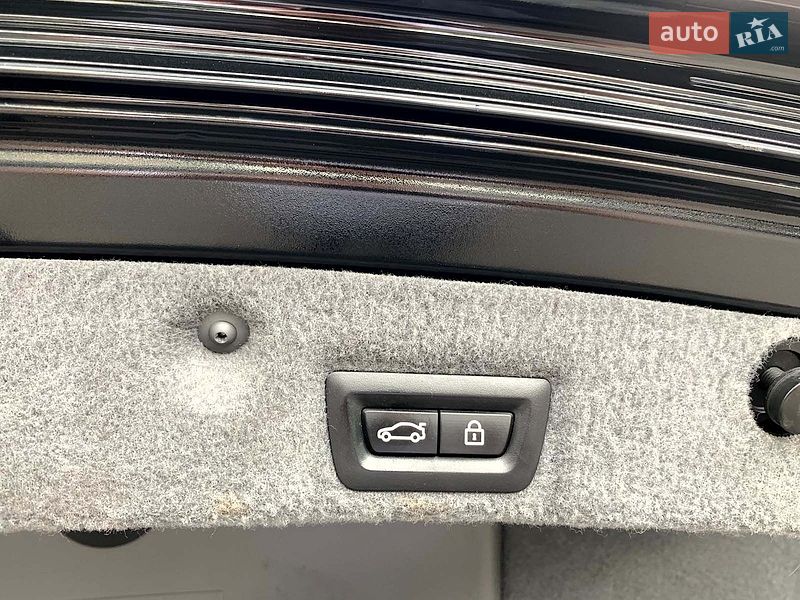 Фото BMW 7 Series з оголошення AUTO.RIA